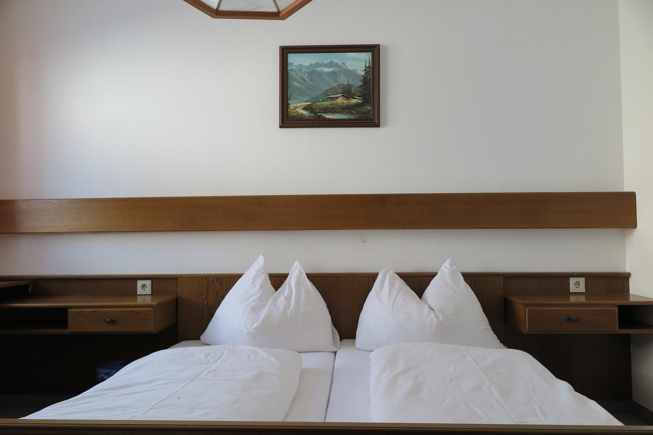 Haus Enzian Lägenhet Sankt Johann im Pongau Rum bild